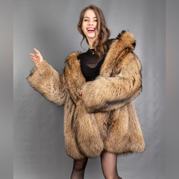 Real Finn Raccoon Luxury Fur Coat Size M - Picture 6 of 17